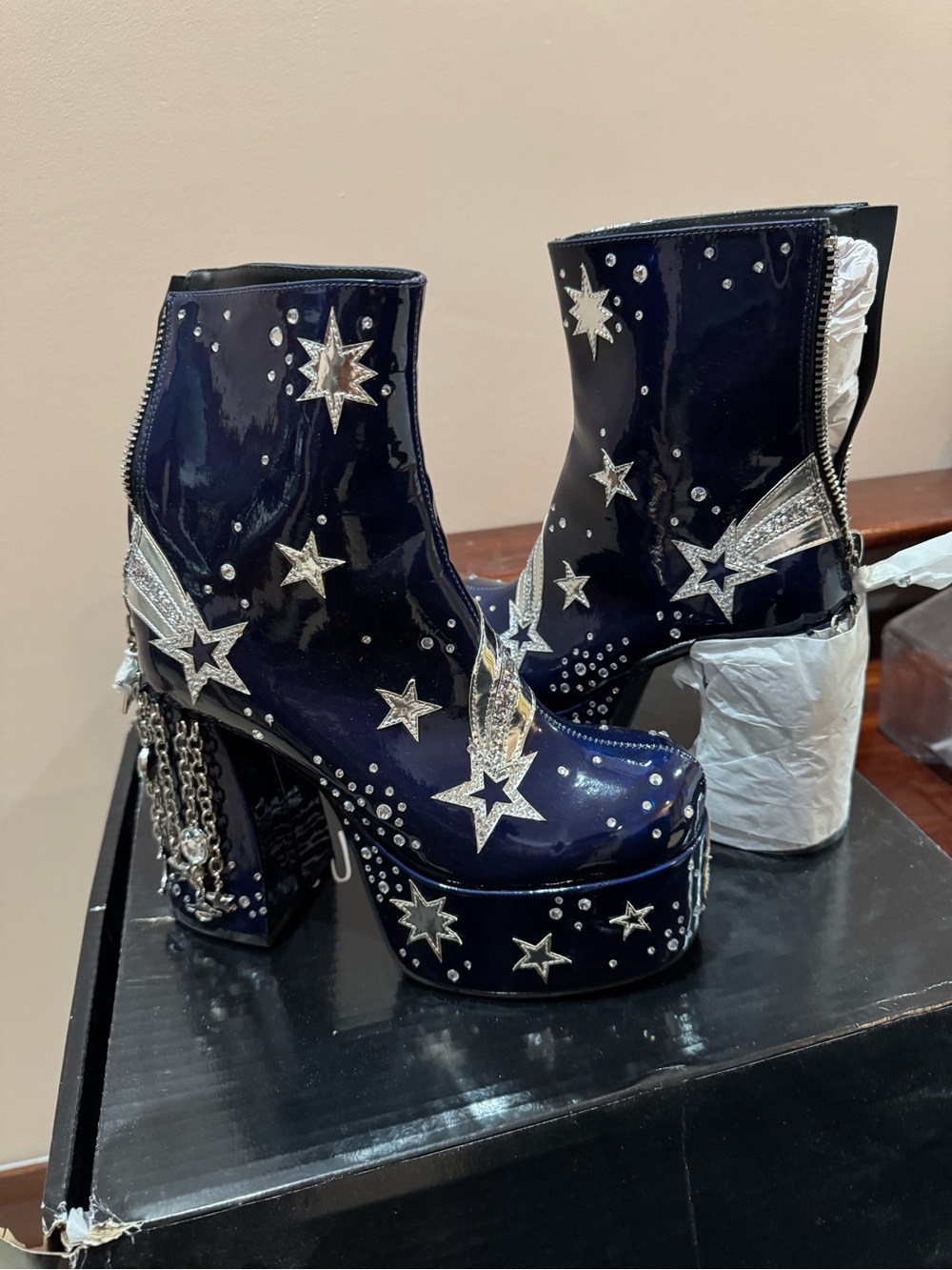 NWT Current Mood Navy Patent Platform Star-Embellished Ankle Boots